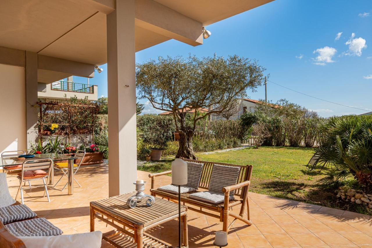 Villa Arrecifes Фертилия Екстериор снимка